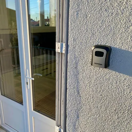 Cosy Avec Balcon - Parking Gratuit Apartamento Niort